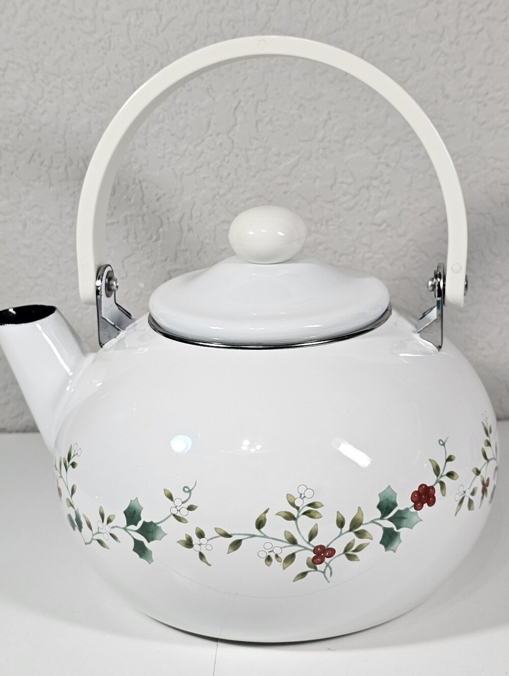 Pfaltzgraff Winterberry Enamel-on-steel Tea Kettle